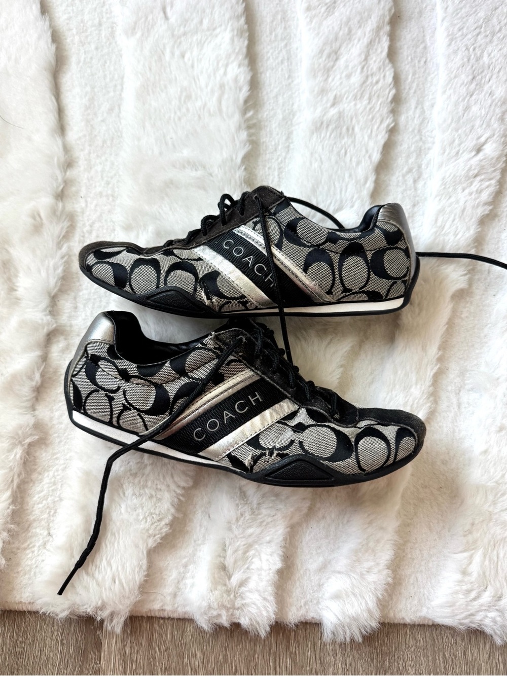 Coach Signature Jayme Black Gray Silver Metallic Suede Sneaker Shoes